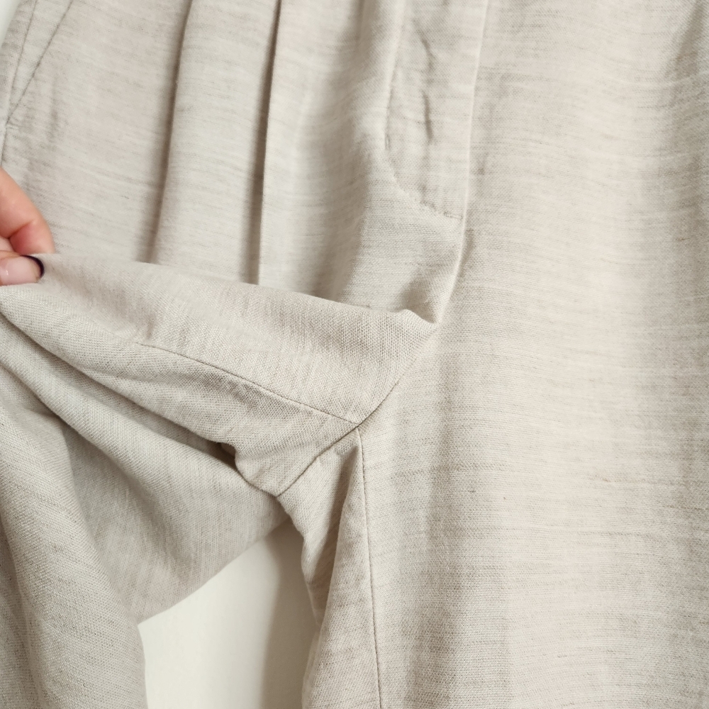 SOLD Aritzia Wilfred Neutral Tan "Effortless Pant" Linen Blend Cropped Size 2 - Picture 6 of 16